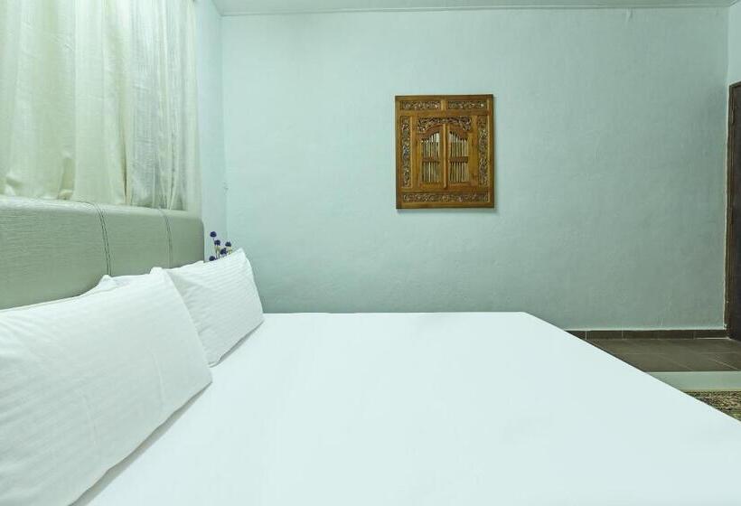 Апартаменты 2 Спальни, Oyo Home 90692 Tok Babah Village Homestay