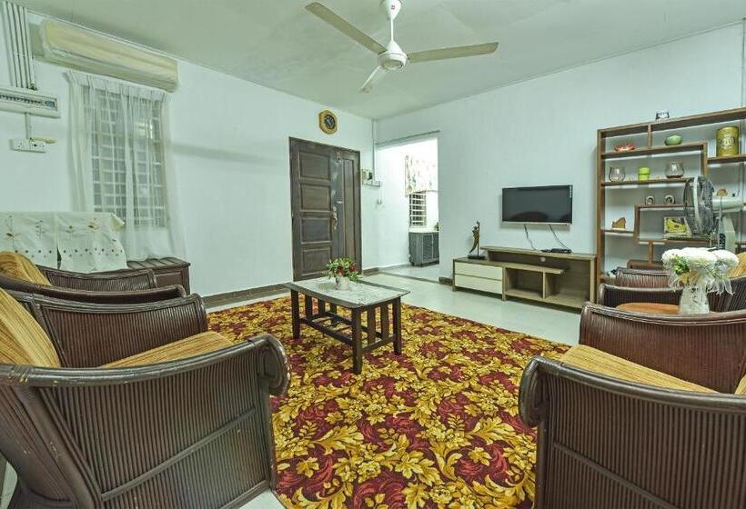 Апартаменты 2 Спальни, Oyo Home 90692 Tok Babah Village Homestay
