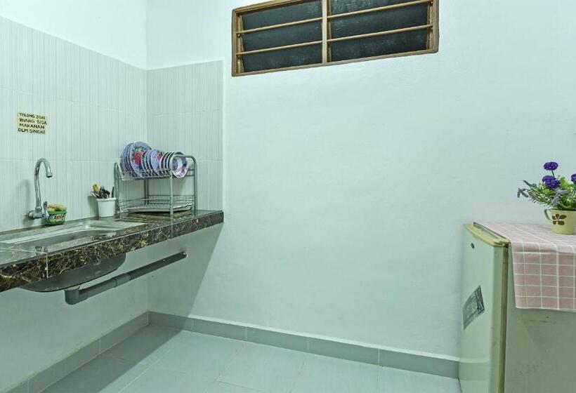 Номер Стандарт Вид на Сад, Oyo Home 90692 Tok Babah Village Homestay