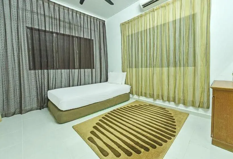 Huoneisto 1 Makuuhuone, Oyo Home 90692 Tok Babah Village Homestay