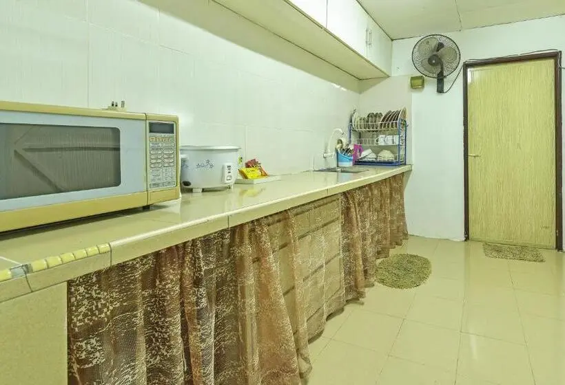 Huoneisto 1 Makuuhuone, Oyo Home 90692 Tok Babah Village Homestay