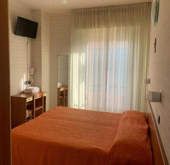 اتاق خانوادگی, Pensione Tosca B&b Cattolica