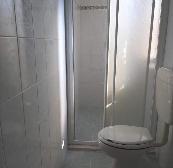 Quarto Familiar, Pensione Tosca B&b Cattolica