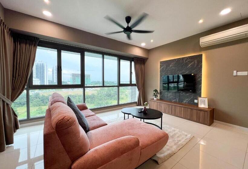 Студия Стандарт, Iskandar Residence @ Uha