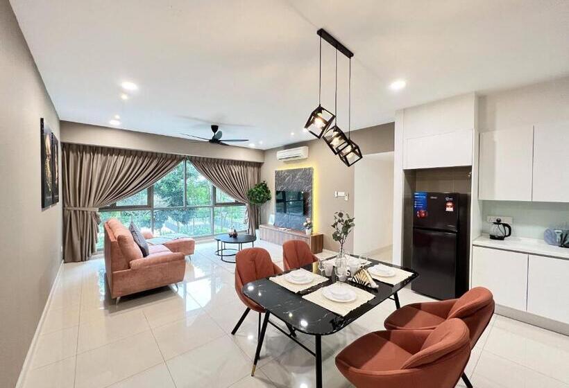 חדר סטנדרט לשלושה, Iskandar Residence @ Uha