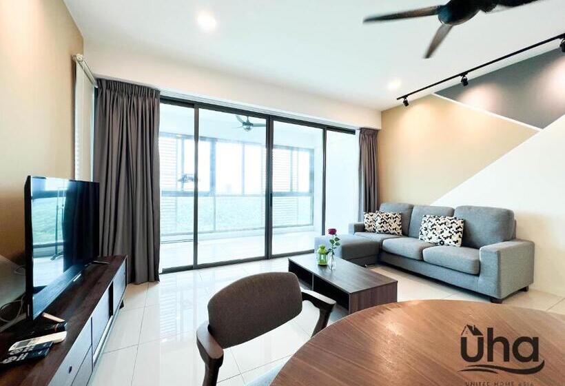 Номер Стандарт Трехместный, Iskandar Residence @ Uha
