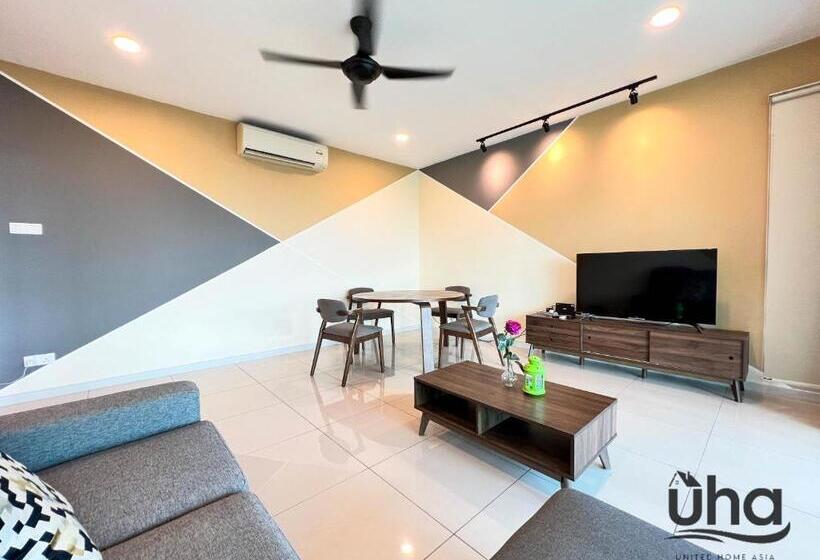 Номер Стандарт Трехместный, Iskandar Residence @ Uha