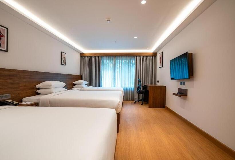 패밀리 룸, Lilac Hotel Guruvayur