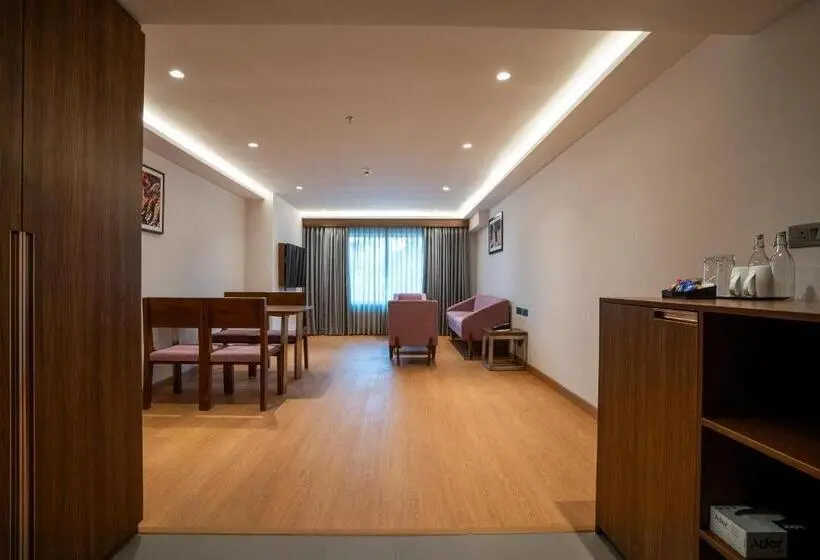 スイート, Lilac Hotel Guruvayur
