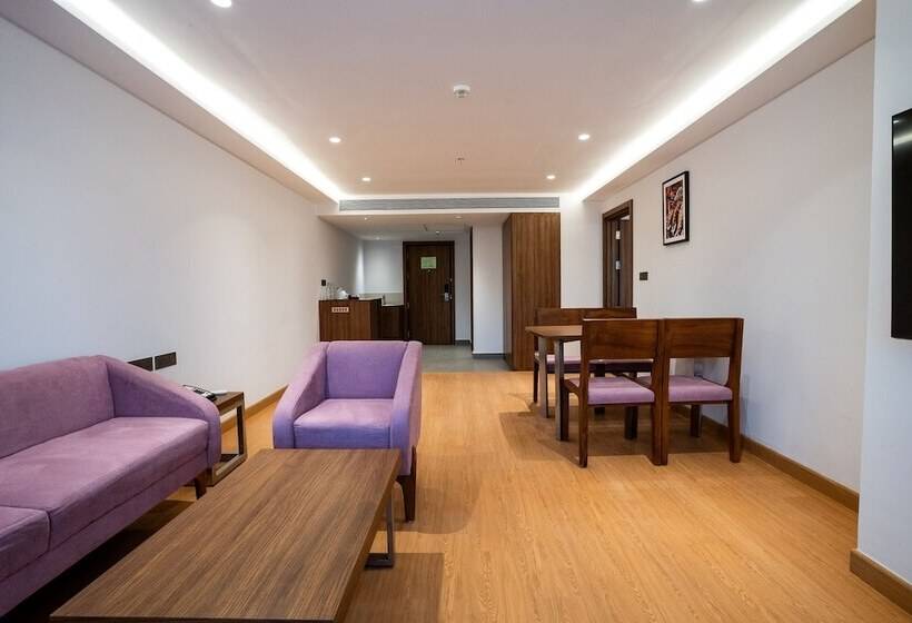 スイート, Lilac Hotel Guruvayur
