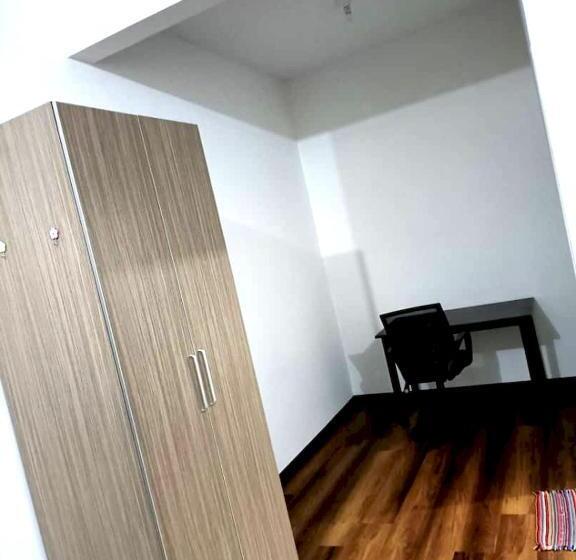 Номер Стандарт Индивидуальный Совместная Ванная, Oyo Home 90768 Flo Inn Motel