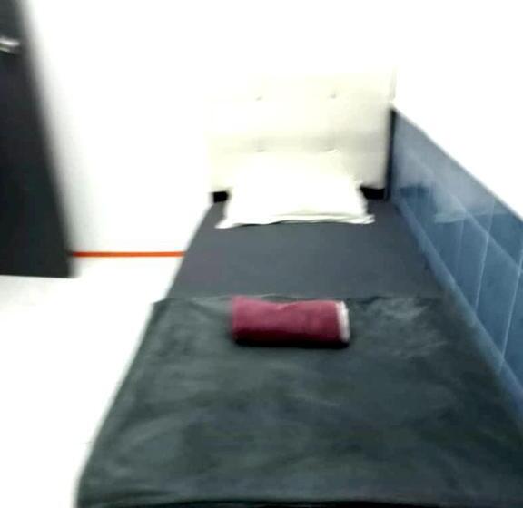 غرفة قياسية فردية حمام مشترك, Oyo Home 90768 Flo Inn Motel