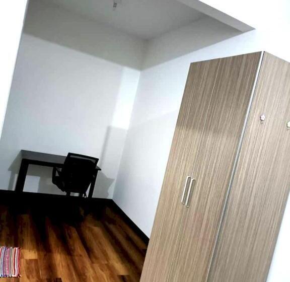 غرفة قياسية فردية حمام مشترك, Oyo Home 90768 Flo Inn Motel