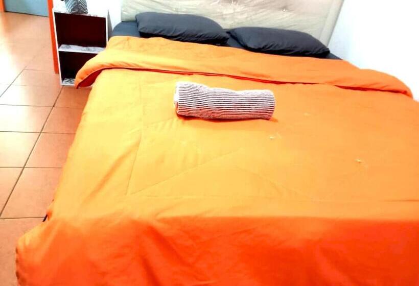 غرفة عائلية حمام مشترك, Oyo Home 90768 Flo Inn Motel