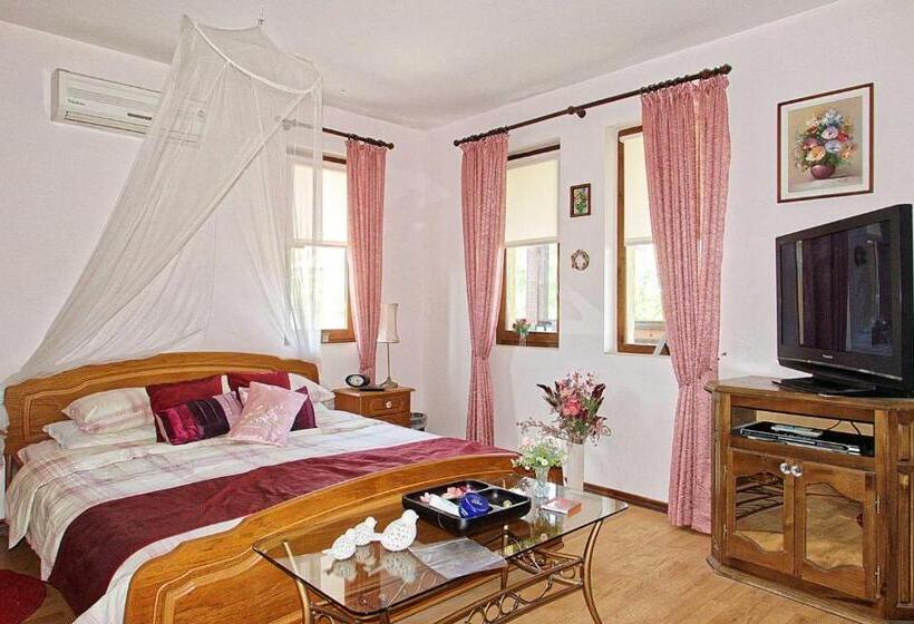 2间卧室的房子, Paradise