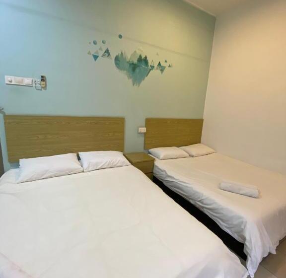 Четырехместный Номер Стандарт, Raintown Inn Taiping