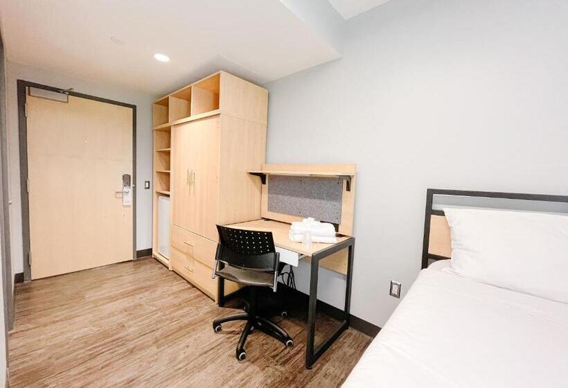 침실 2개 스위트, Queen S University Residence