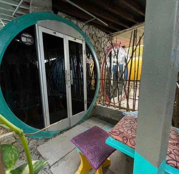 Номер Economy, Tubotel