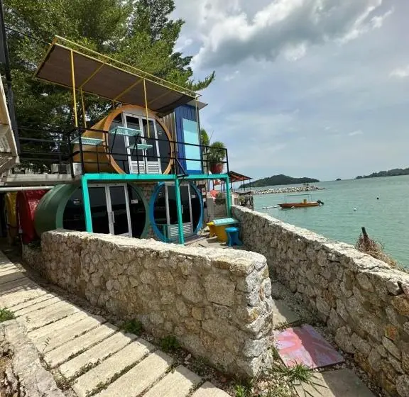 اتاق استاندارد با چشمانداز دریا, Tubotel