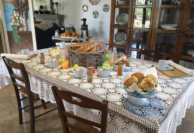 اتاق لوکس سه تخته, Charme Natural B&b