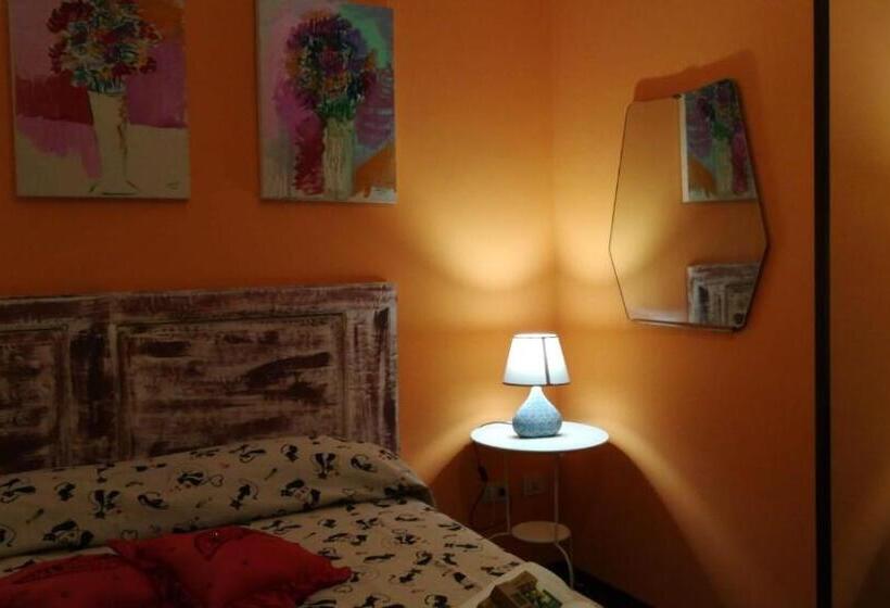 اتاق لوکس با بالکن, Charme Natural B&b