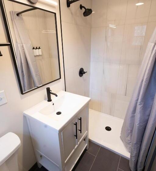 스탠다드 스튜디오 킹침대, East Rock Inn