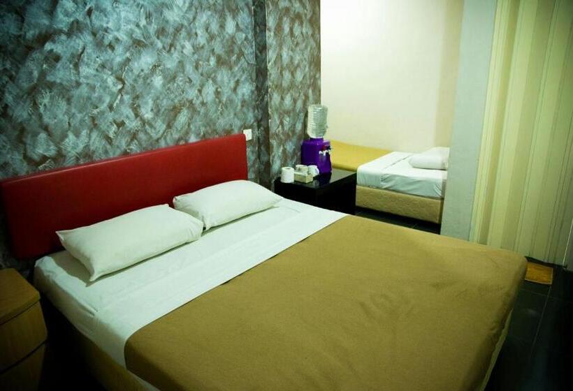 חדר סטנדרט לשלושה, Golden Leaf Hotel Danga Bay 5 Minutes Hospital Hsa,zoo,angsana Mall,20 Minutes Utm, Legoland