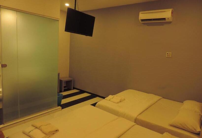 Family Suite, Golden Leaf Hotel Danga Bay 5 Minutes Hospital Hsa,zoo,angsana Mall,20 Minutes Utm, Legoland