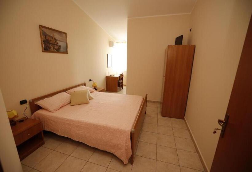 Номер Deluxe, Agriturismo Falconiera
