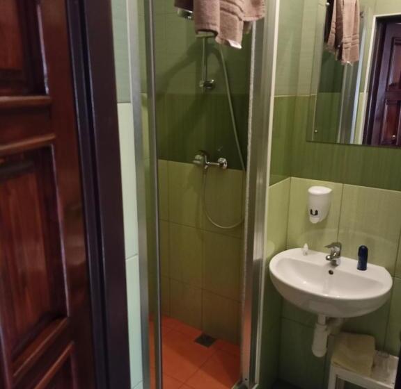 デラックスルーム, Koloniál Skalité