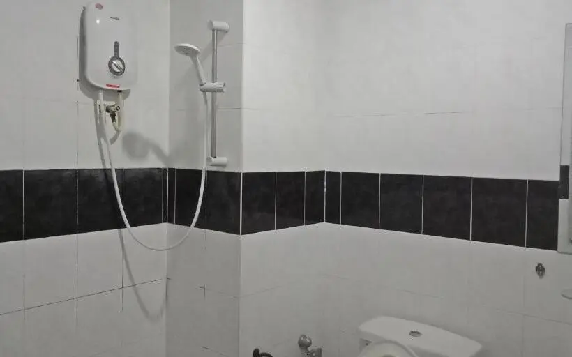 Cameră Standard, The Upper Deck