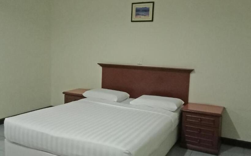 חדר סופריור, The Upper Deck