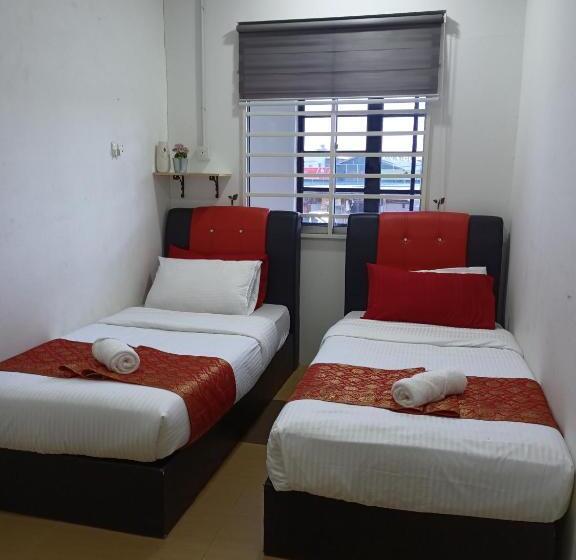 غرفة قياسية, Aban Transit House