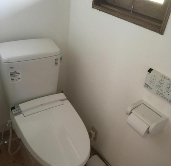 اتاق استاندارد چهار تخته, Socket