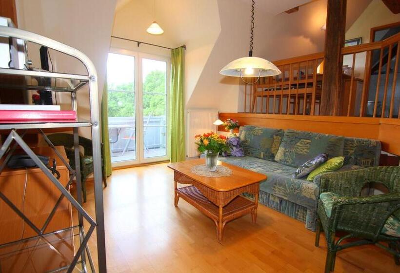 דירת חדר, Pension Im Vorhof