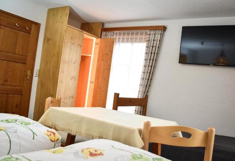 חדר קומפורט לשלושה, Gasthaus Alpenrose