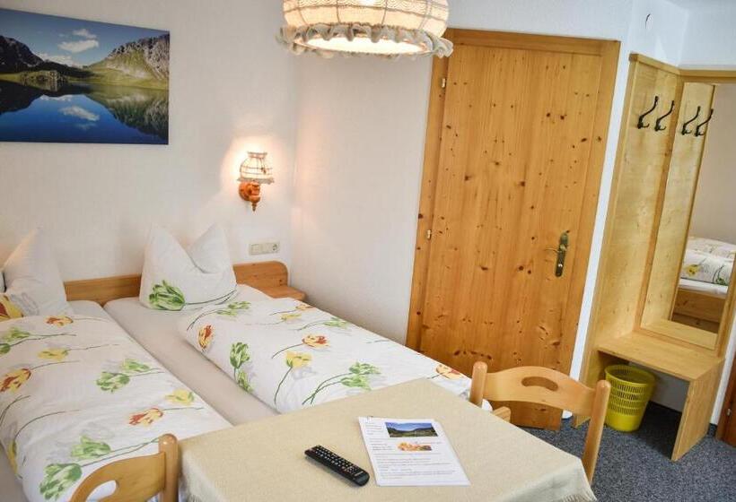 חדר קומפורט לשלושה, Gasthaus Alpenrose