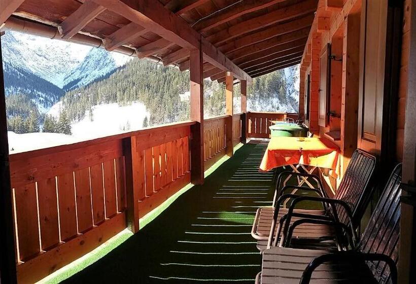 חדר קומפורט לשלושה, Gasthaus Alpenrose