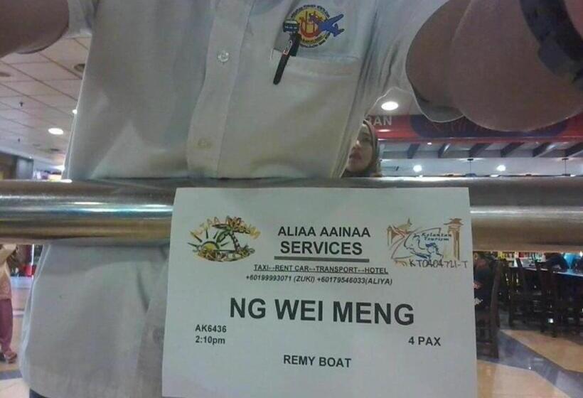 בקתה סופריור, Airport Kota Bharu Roomstay & Riverside Homestay