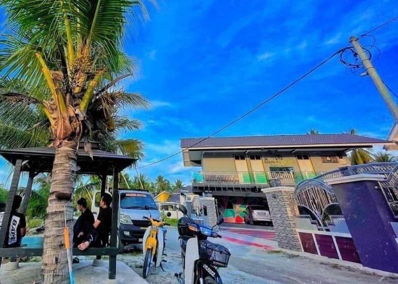 بنجلو سوبيريور, Airport Kota Bharu Roomstay & Riverside Homestay