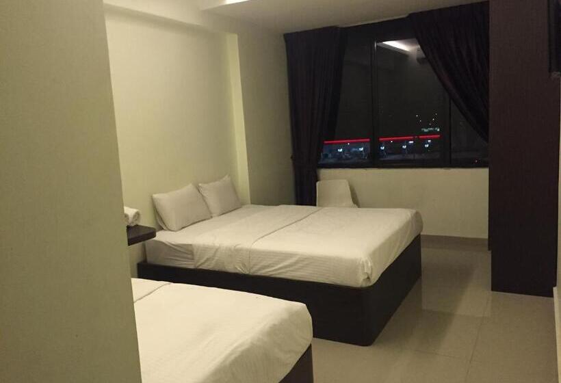 חדר סטנדרט לשלושה, Desa House