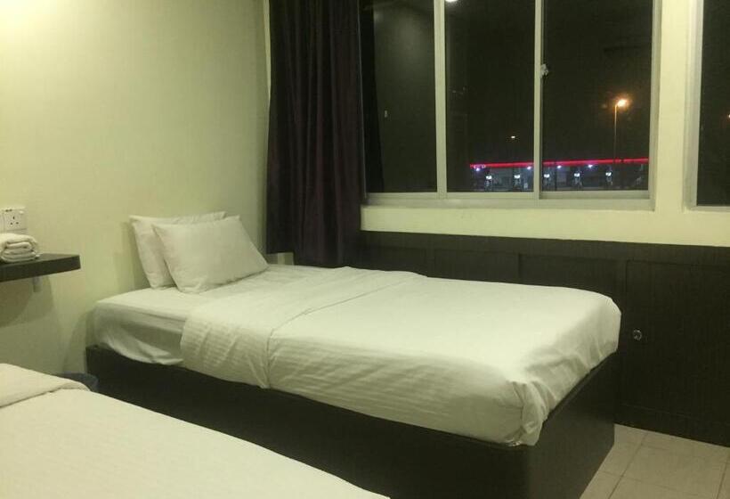 חדר אקונומי, Desa House