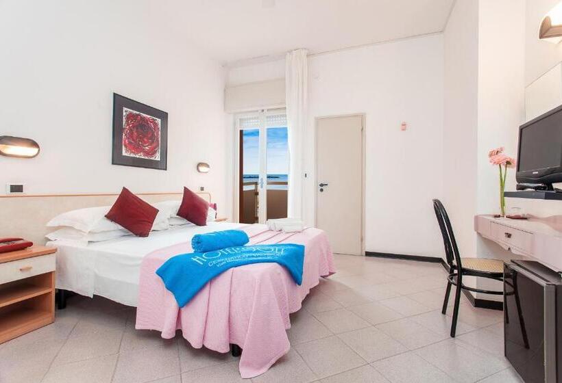 Triple Room Sea View, Joli