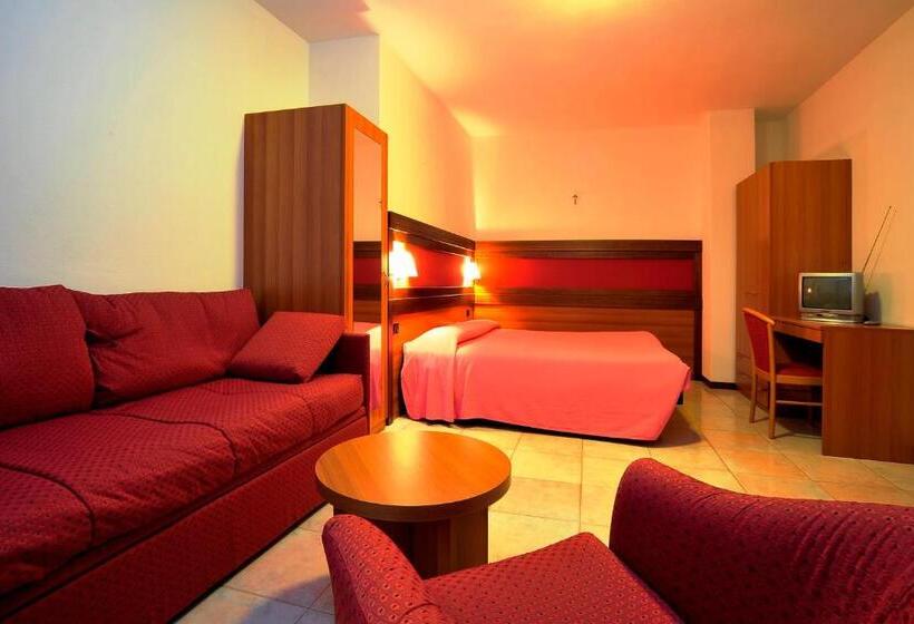 חדר סטנדרט לארבעה, Ristorante Sasso Remenno