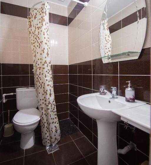 غرفة قياسية مزوَّدة بشُرفة, Casa 4 Odăi