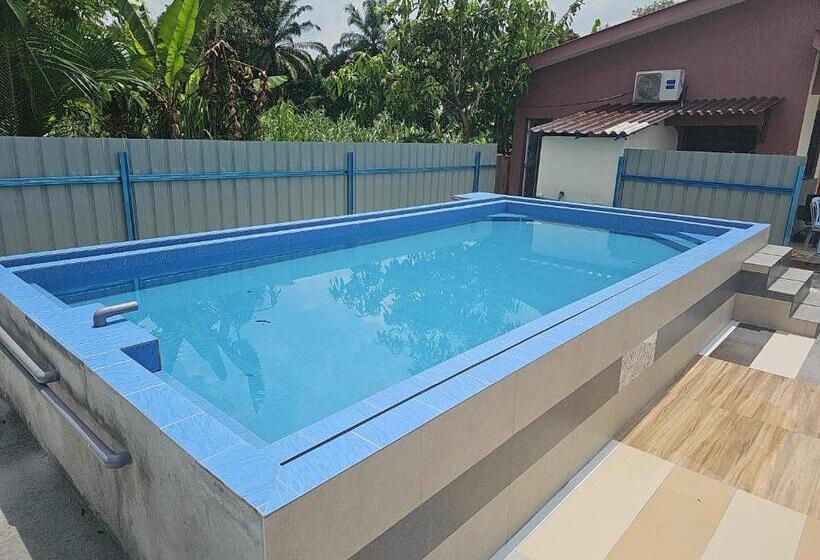 Dom 2 Sypialnie, Mri Residence   Homestay In Sg Buloh With Swimming Pool   No Pork&alcohol Allowed
