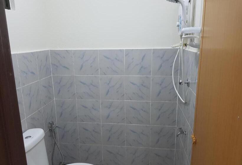 Дом 1 Спальня, Mri Residence   Homestay In Sg Buloh With Swimming Pool   No Pork&alcohol Allowed