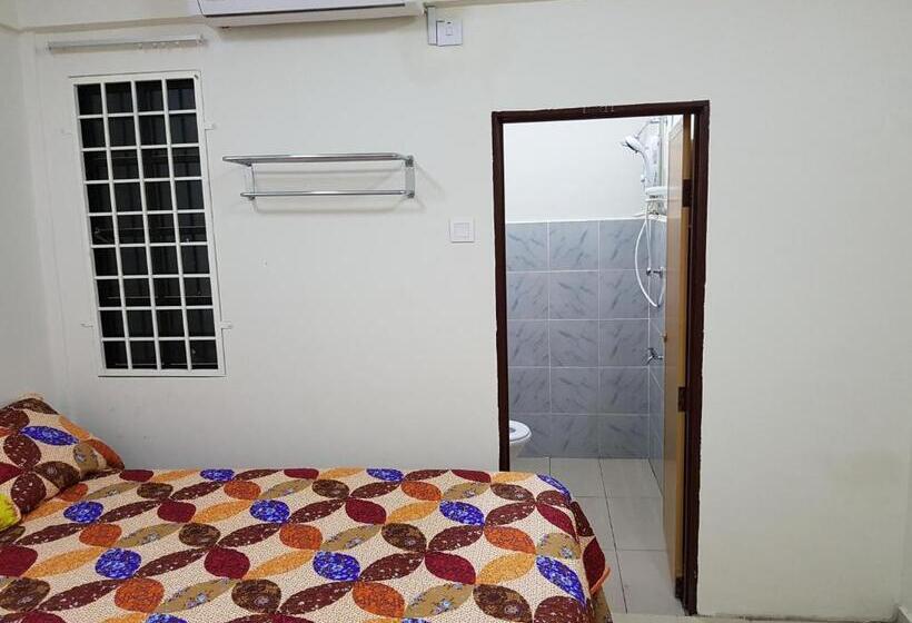 Dom 1 Sypialnia, Mri Residence   Homestay In Sg Buloh With Swimming Pool   No Pork&alcohol Allowed