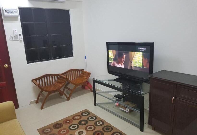 Dom 1 Sypialnia, Mri Residence   Homestay In Sg Buloh With Swimming Pool   No Pork&alcohol Allowed