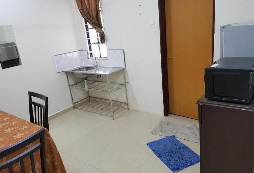 Dom 1 Sypialnia, Mri Residence   Homestay In Sg Buloh With Swimming Pool   No Pork&alcohol Allowed